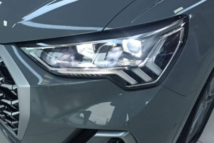 Used Audi Q3 2024 40 TFSI Fashion Dynamic Model Left Front Headlight