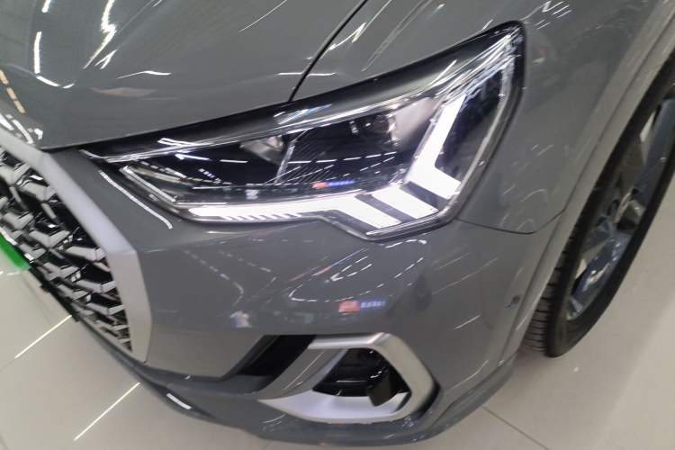 Used Audi Q3 2024 35 TFSI Fashion Dynamic Edition Left Front Headlight