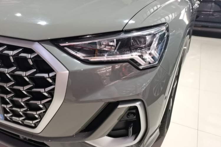 Used Audi Q3 2024 35 TFSI Fashion Dynamic Edition Left Front Headlight