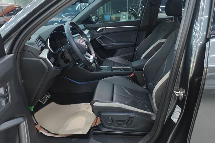 Used Audi Q3 2024 40 TFSI Fashion Dynamic Model Left Front Seat