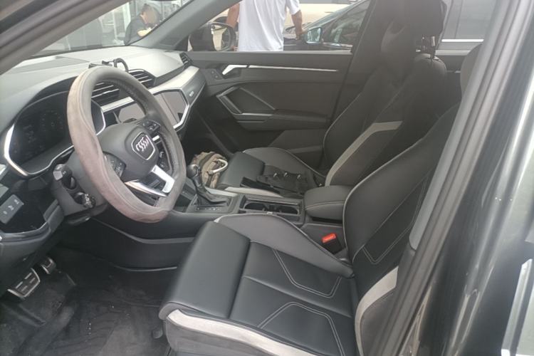 Used Audi Q3 2024 35 TFSI Fashion Dynamic Edition Left Front Seat