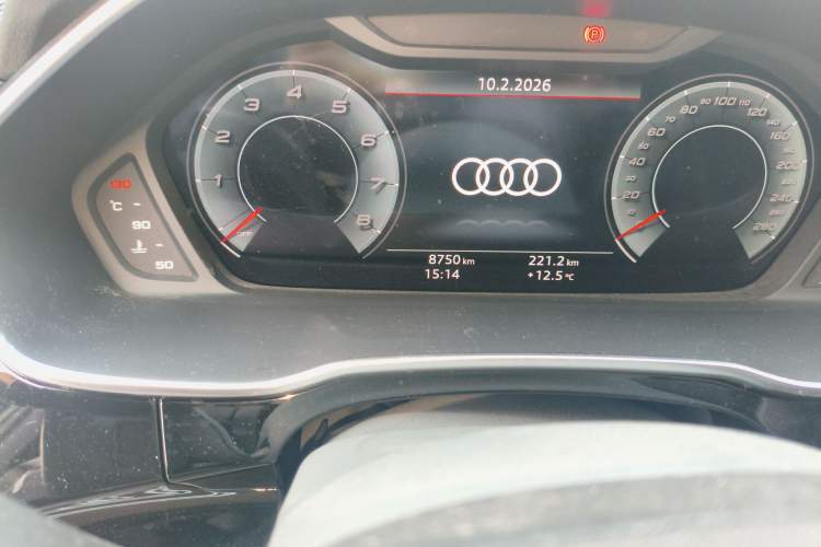 Used Audi Q3 2024 40 TFSI Fashion Dynamic Edition Launch Special Edition Odometer Close Up