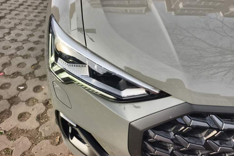 Used Audi Q3 2024 45 TFSI quattro Fashion Dynamic Edition Launch Special Edition Right Front Headlight