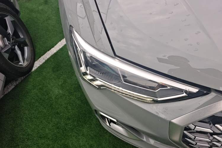 Used Audi Q3 2024 35 TFSI Fashion Dynamic Edition Right Front Headlight