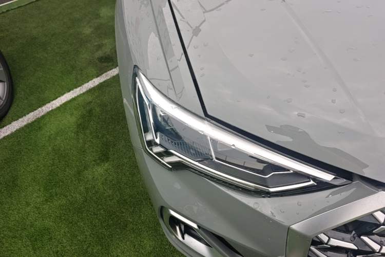 Used Audi Q3 2024 35 TFSI Fashion Dynamic Edition Right Front Headlight