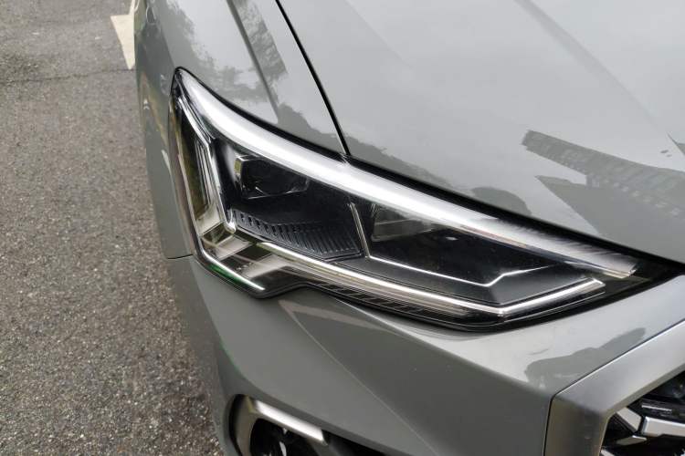 Used Audi Q3 2024 35 TFSI Fashion Dynamic Edition Right Front Headlight
