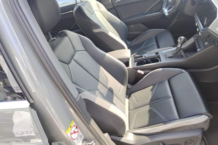 Used Audi Q3 2024 35 TFSI Fashion Dynamic Edition Right Front Seat