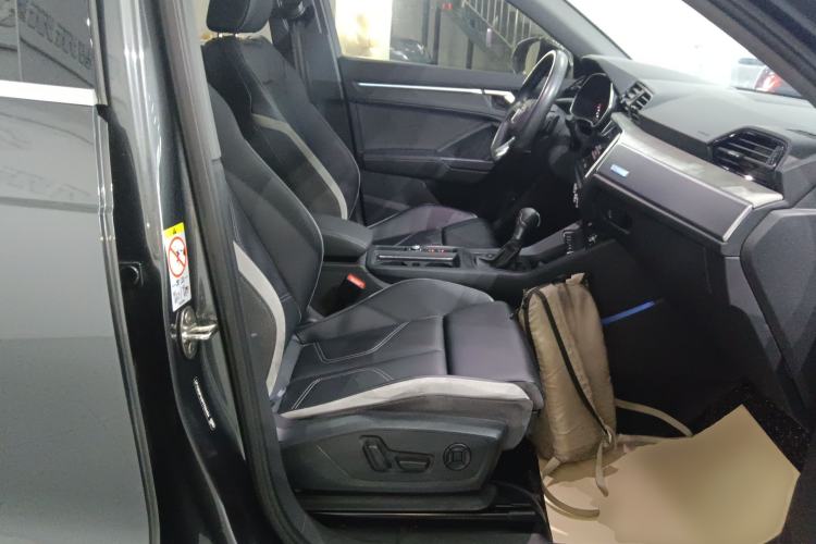 Used Audi Q3 2024 35 TFSI Fashion Dynamic Edition Right Front Seat