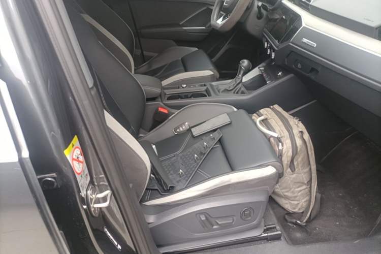 Used Audi Q3 2024 35 TFSI Fashion Dynamic Edition Right Front Seat