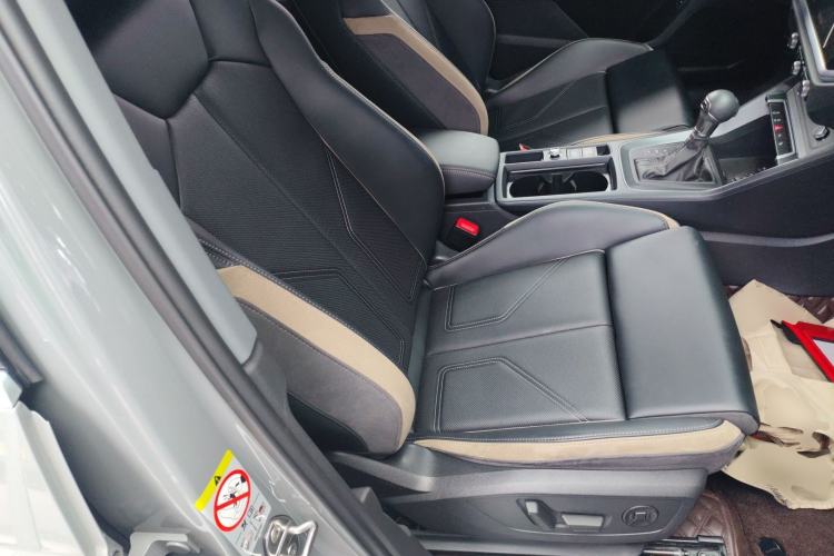 Used Audi Q3 2024 35 TFSI Stylish and Elegant Edition Right Front Seat