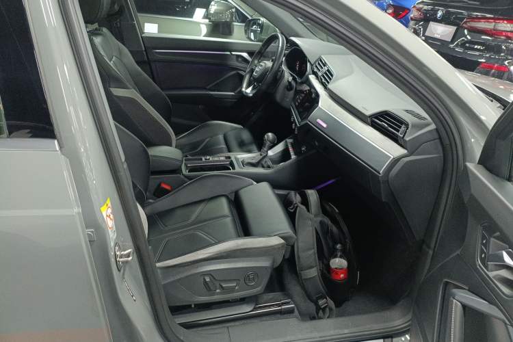 Used Audi Q3 2024 35 TFSI Fashion Dynamic Edition Right Front Seat
