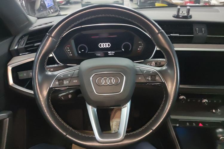 Used Audi Q3 2024 35 TFSI Ambition Dynamic Edition Steering Wheel