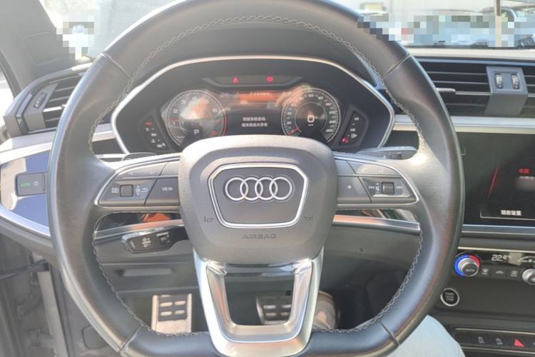 Used Audi Q3 2024 35 TFSI Fashion Dynamic Edition Steering Wheel