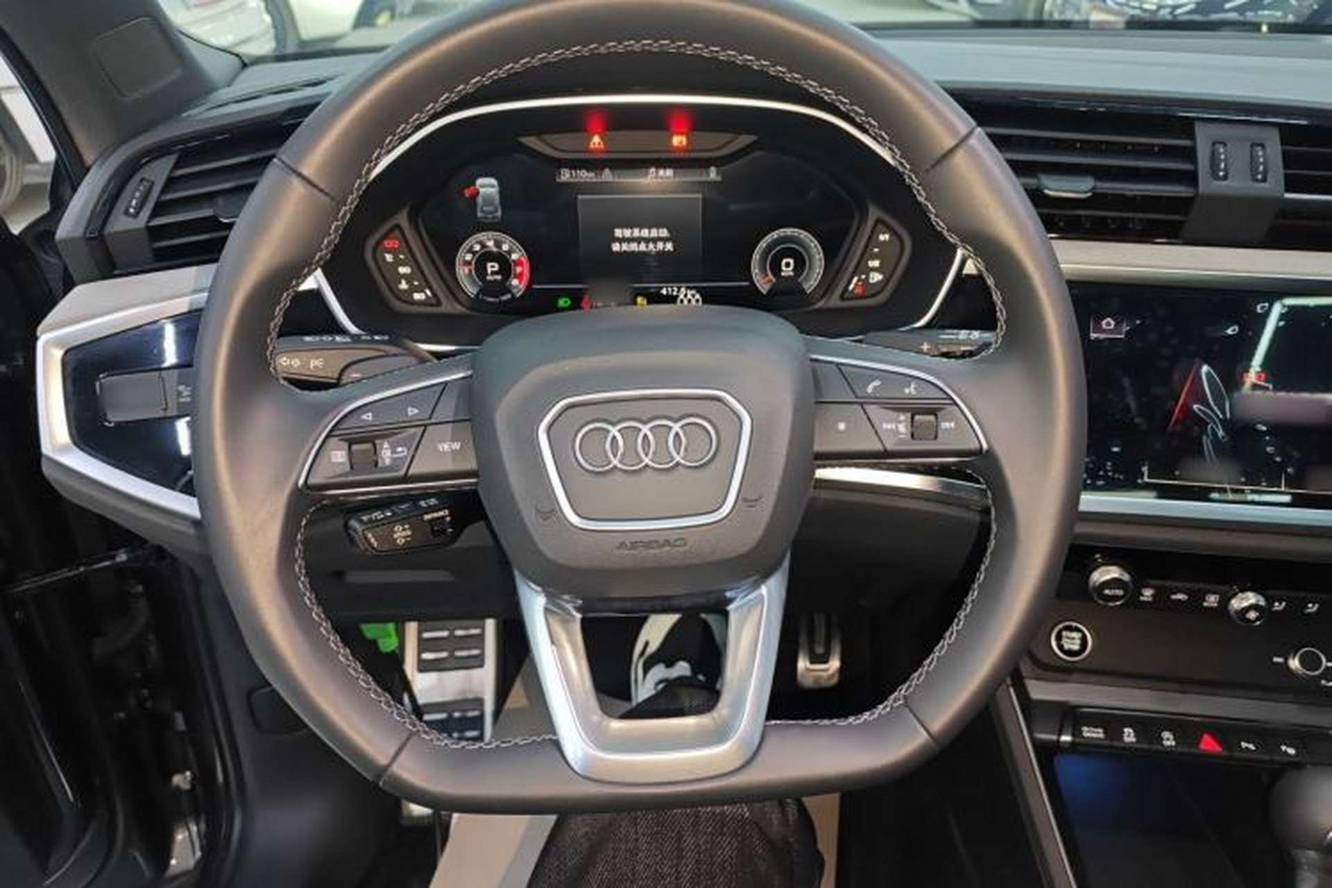 Used Audi Q3 2024 40 TFSI Fashion Dynamic Model Steering Wheel