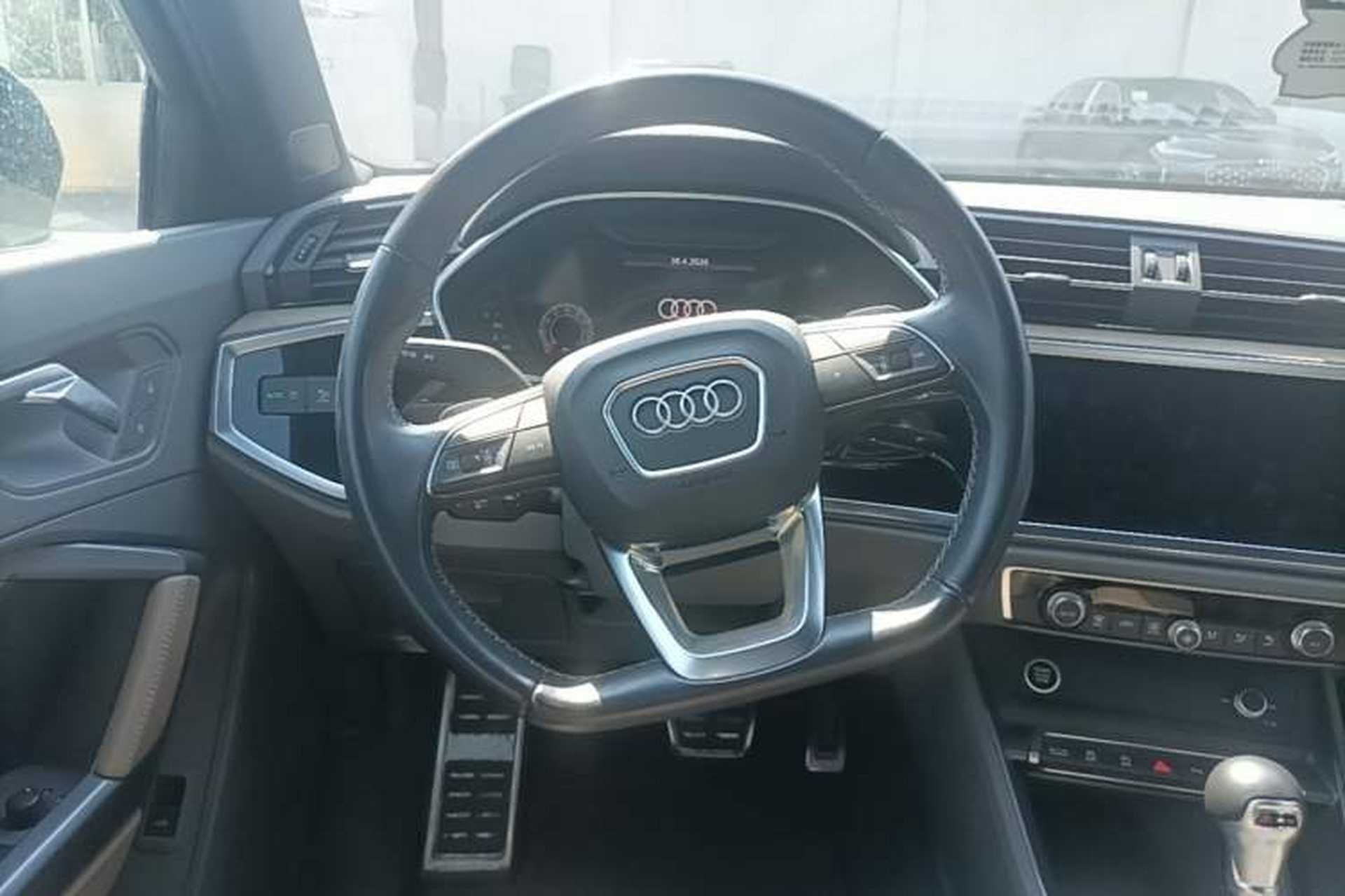 Used Audi Q3 2024 40 TFSI Fashion Dynamic Edition Launch Special Edition Steering Wheel