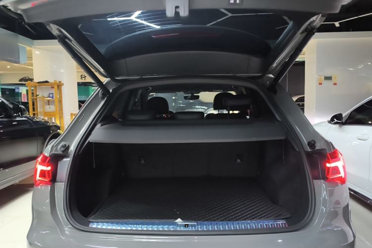 Used Audi Q3 2024 35 TFSI Fashion Dynamic Edition Trunk