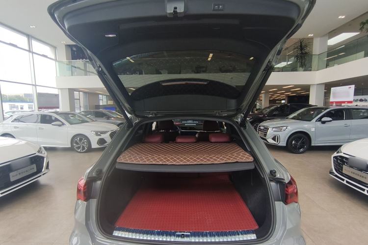Used Audi Q3 2024 35 TFSI Fashion Dynamic Edition Trunk