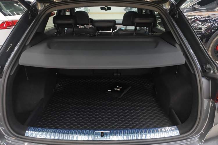 Used Audi Q3 2024 40 TFSI Fashion Dynamic Model Trunk