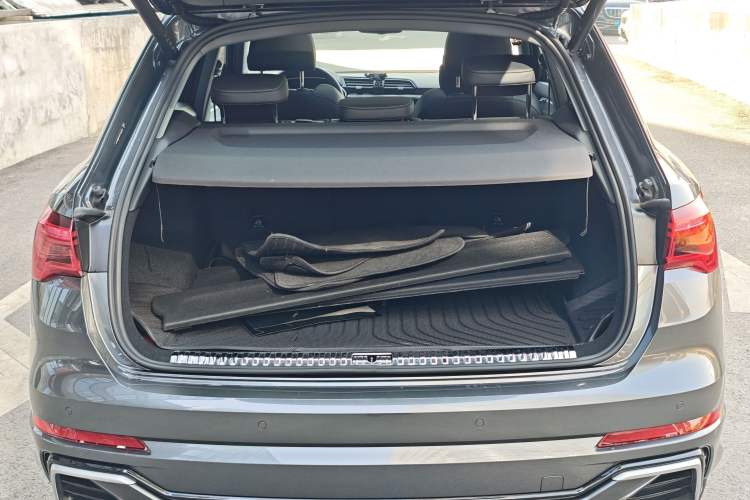 Used Audi Q3 2024 35 TFSI Fashion Dynamic Edition Trunk