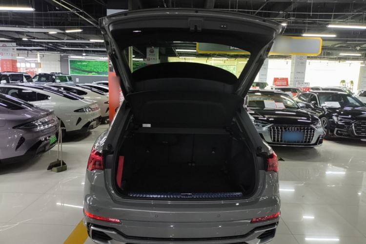 Used Audi Q3 2024 40 TFSI Fashion Dynamic Model Trunk