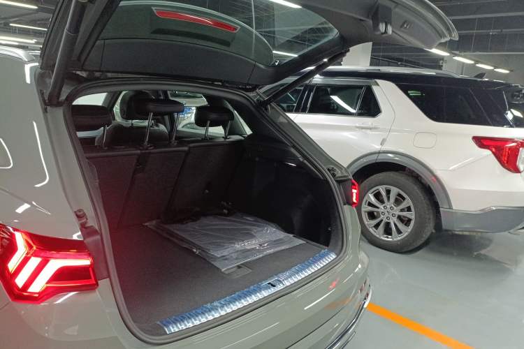 Used Audi Q3 2024 35 TFSI Fashion Dynamic Edition Trunk