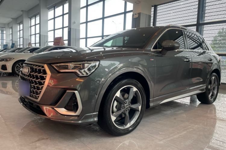 Used Audi Q3 2024 35 TFSI Fashion Dynamic Edition Guazi used car, China used car export, Used car for sale, Used  cars, Cheapest cars for sale