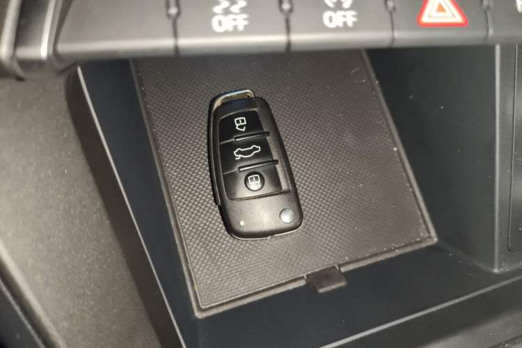 Used Audi Q3 2024 35 TFSI Fashion Dynamic Edition Vehicle Key