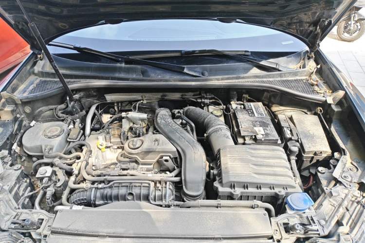 Used Audi Q3 2024 35 TFSI RS Package Performance Model Engine Bay