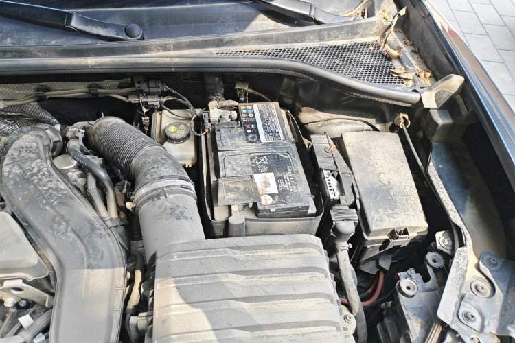 Used Audi Q3 2024 35 TFSI RS Package Performance Model Engine Bay Left
