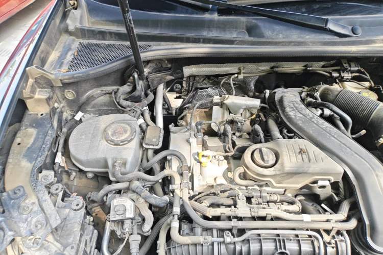 Used Audi Q3 2024 35 TFSI RS Package Performance Model Engine Bay Right