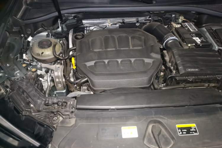 Used Audi Q3 2024 45 TFSI quattro Fashion Dynamic Edition Engine Bay Right