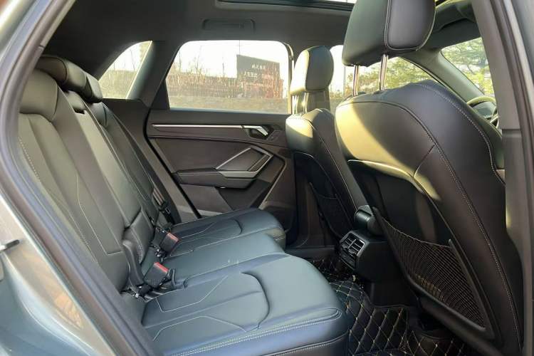 Used Audi Q3 2024 35 TFSI Fashion Dynamic Edition Interior 5