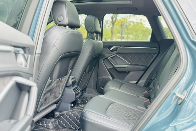 Used Audi Q3 2024 35 TFSI Fashion Dynamic Edition Interior 8