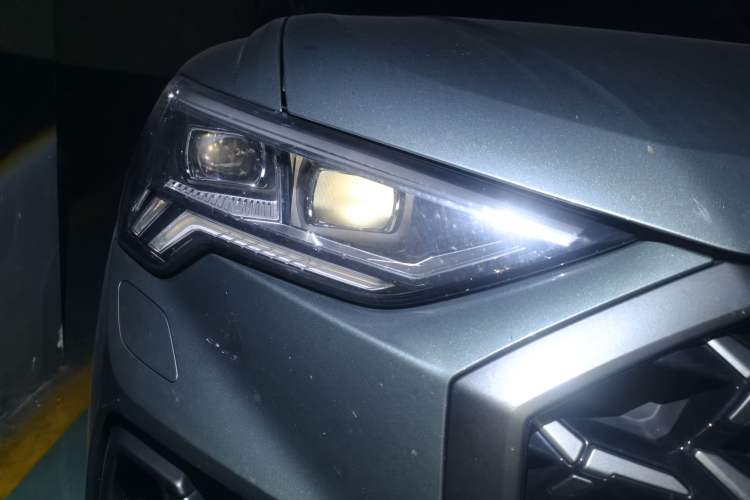 Used Audi Q3 2024 45 TFSI quattro Fashion Dynamic Edition Right Front Headlight
