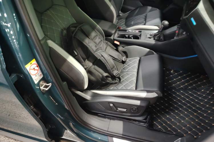 Used Audi Q3 2024 35 TFSI Fashion Dynamic Edition Right Front Seat