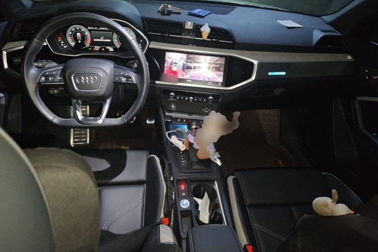 Used Audi Q3 2024 35 TFSI Fashion Dynamic Edition Center Console