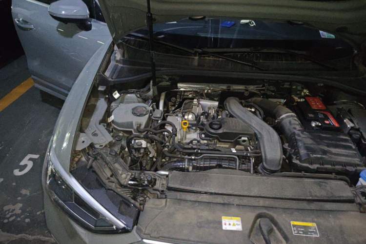 Used Audi Q3 2024 35 TFSI Fashion Dynamic Edition Engine Bay Right