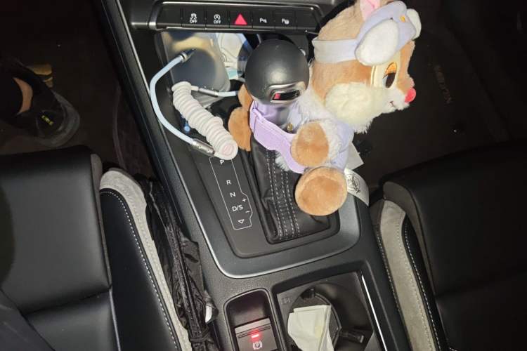 Used Audi Q3 2024 35 TFSI Fashion Dynamic Edition Gear Lever