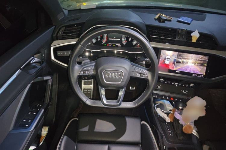 Used Audi Q3 2024 35 TFSI Fashion Dynamic Edition Steering Wheel