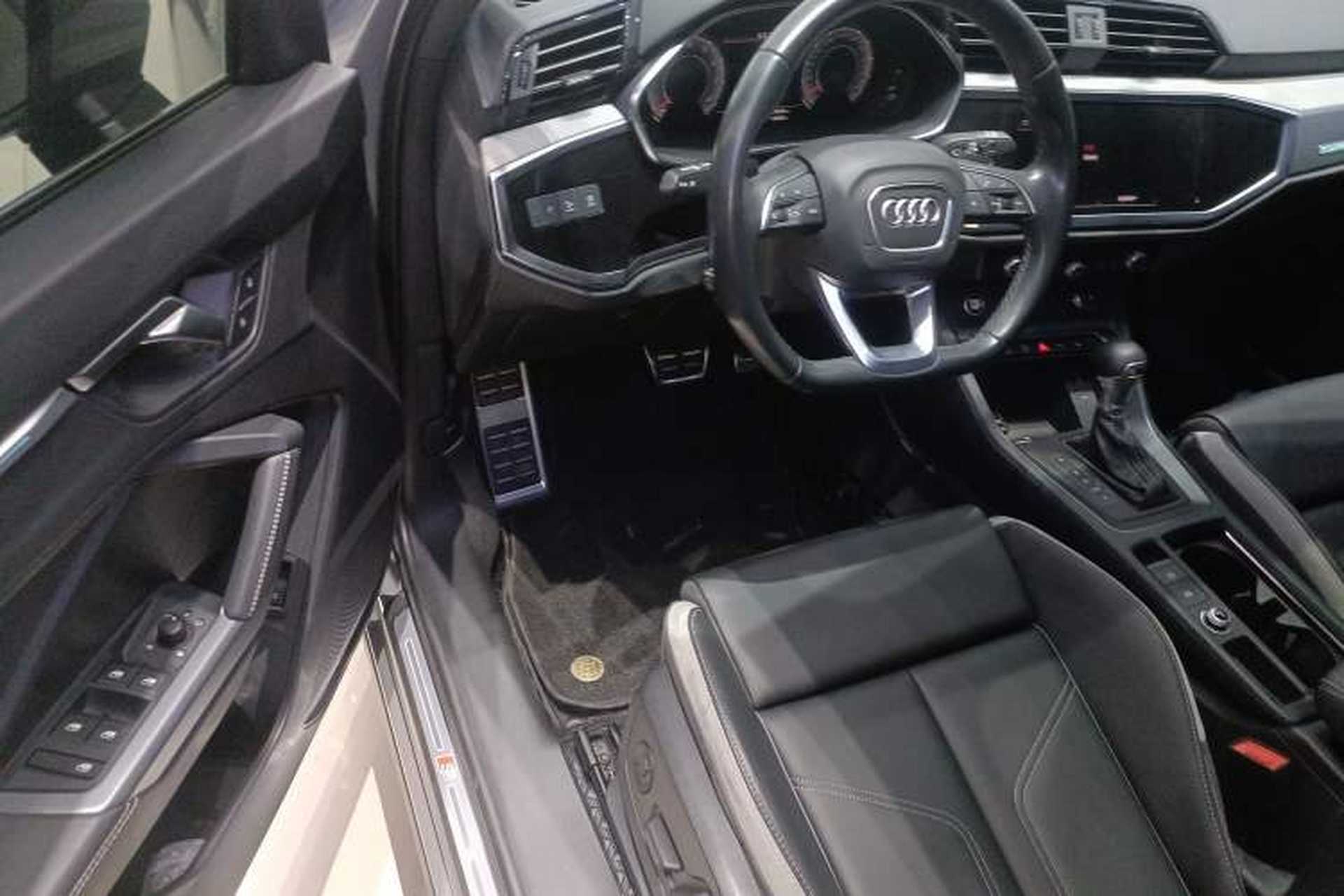 Used Audi Q3 2024 35 TFSI Fashion Dynamic Edition Driver Seat