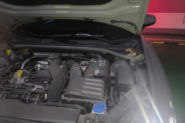Used Audi Q3 2024 35 TFSI Fashion Dynamic Edition Engine Bay Left