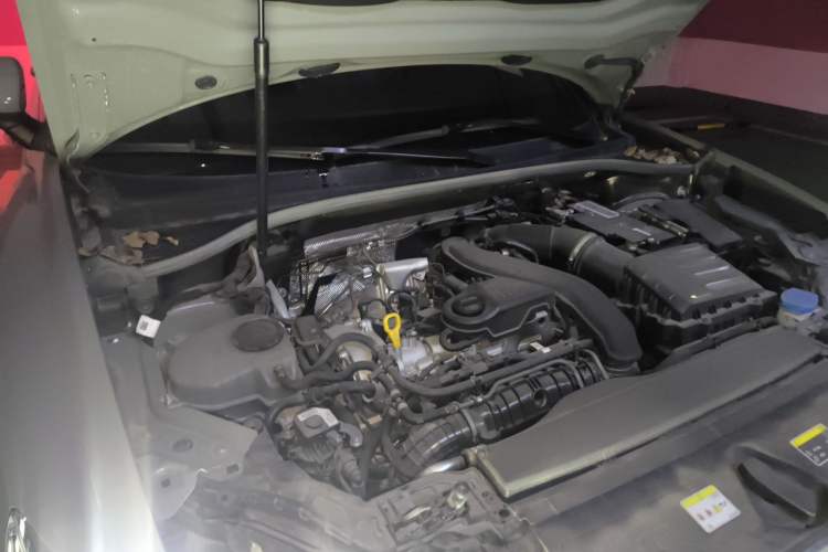 Used Audi Q3 2024 35 TFSI Fashion Dynamic Edition Engine Bay Right