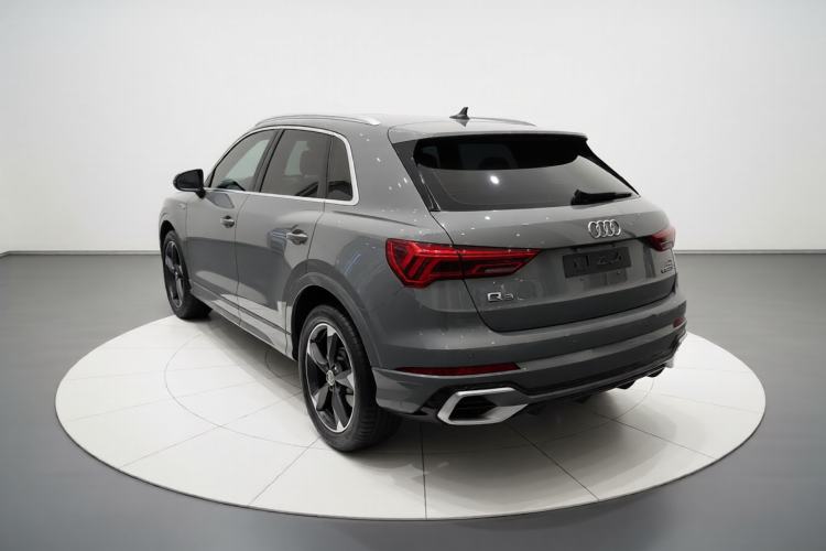 Used Audi Q3 2024 35 TFSI Fashion Dynamic Edition Exterior 2