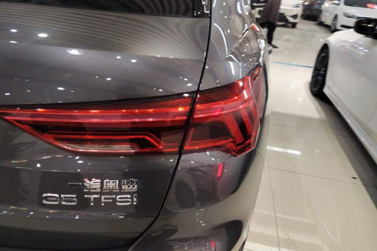 Used Audi Q3 2024 35 TFSI Fashion Dynamic Edition Exterior 6
