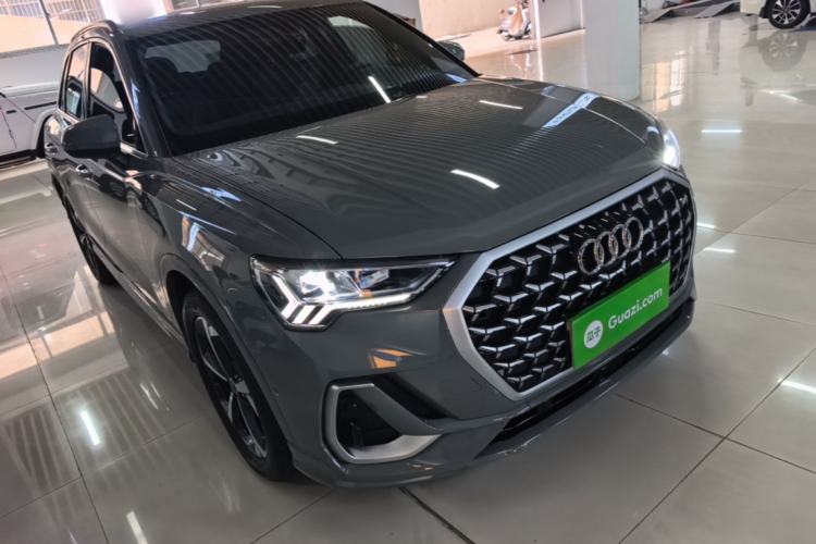 Used Audi Q3 2024 35 TFSI Fashion Dynamic Edition Front Right 45 Deg