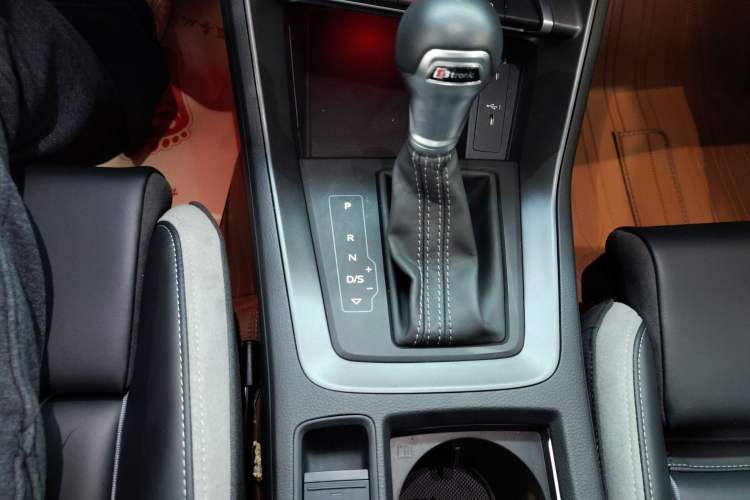 Used Audi Q3 2024 35 TFSI Fashion Dynamic Edition Gear Lever