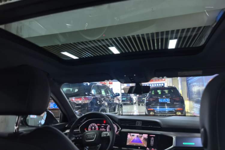Used Audi Q3 2024 35 TFSI Fashion Dynamic Edition Headliner