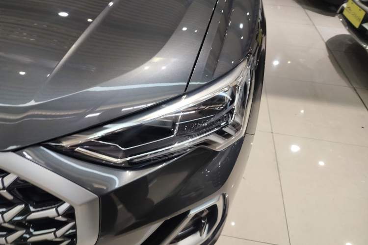 Used Audi Q3 2024 35 TFSI Fashion Dynamic Edition Left Front Headlight