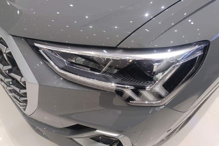 Used Audi Q3 2024 35 TFSI Fashion Dynamic Edition Left Front Headlight