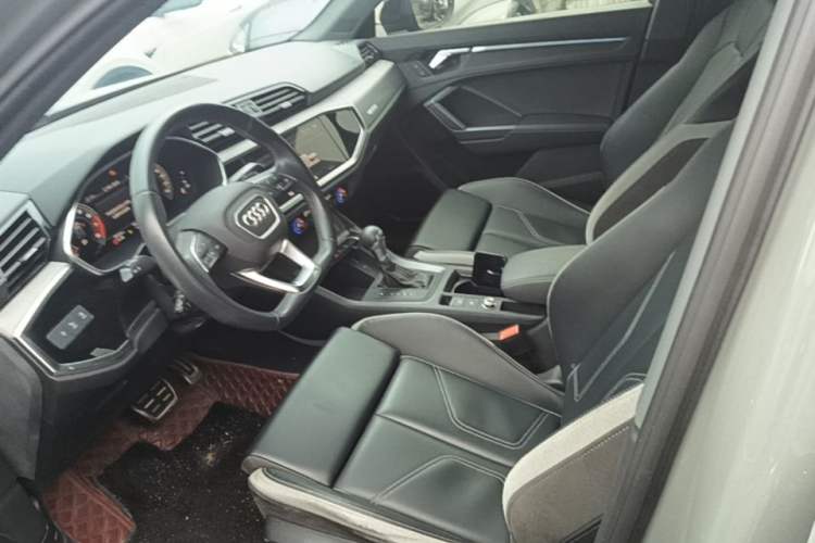 Used Audi Q3 2024 35 TFSI Fashion Dynamic Edition Left Front Seat
